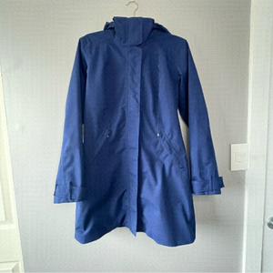 [s] Patagonia Deep Blue Outer Shell Lightly Lined Spring Rain Jacket